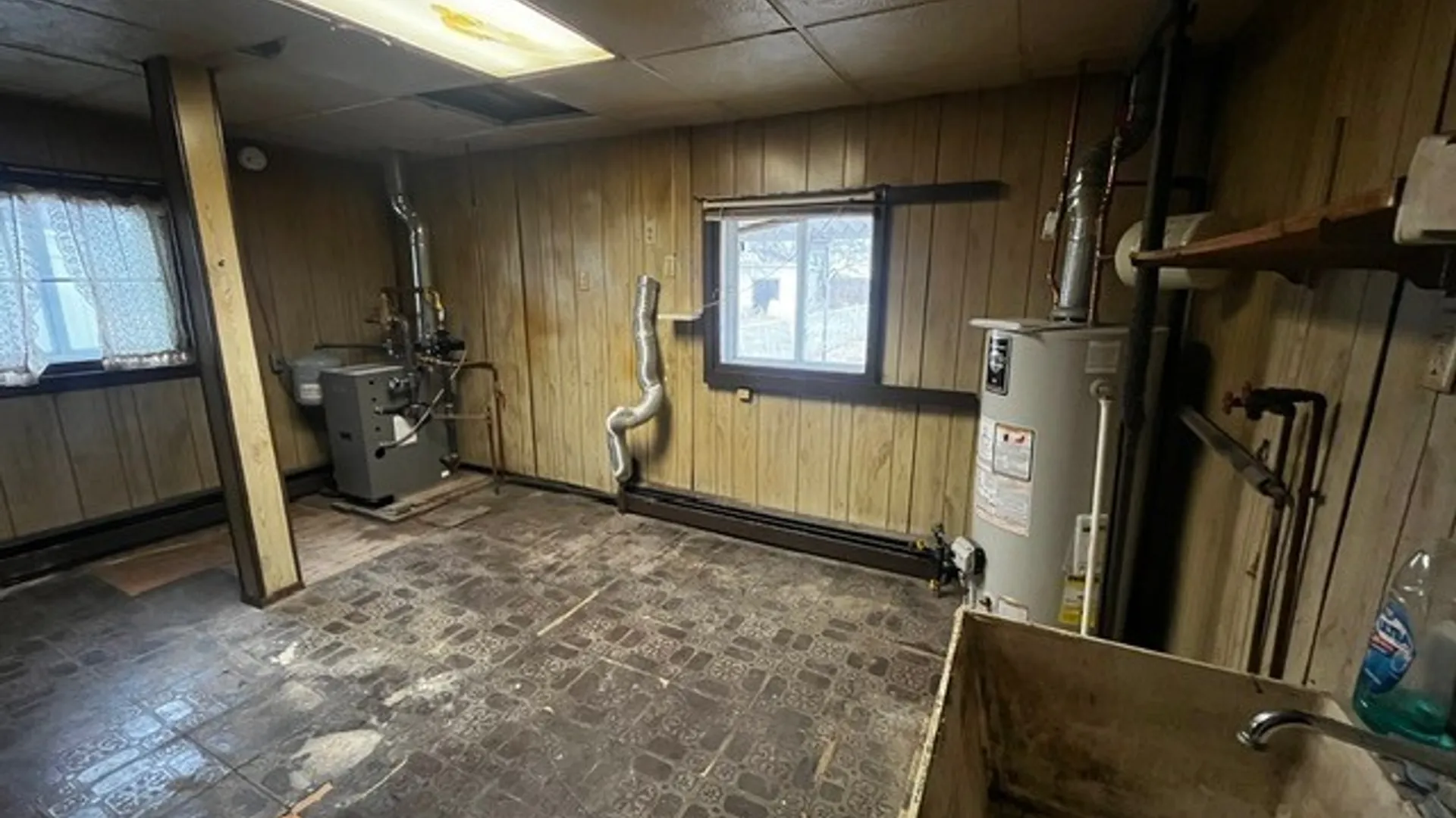 Property at 41 Briscoe Avenue, Buffalo, NY 14211 16