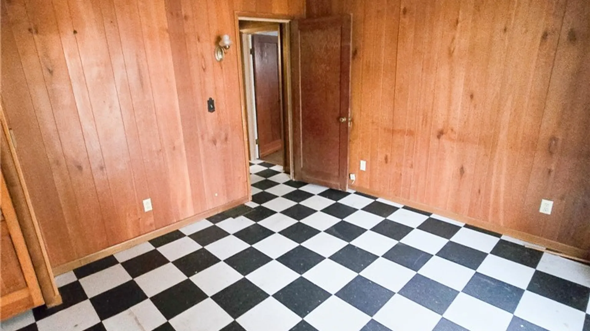 Property at 6 Maple Street, Auburn, NY 13021 14