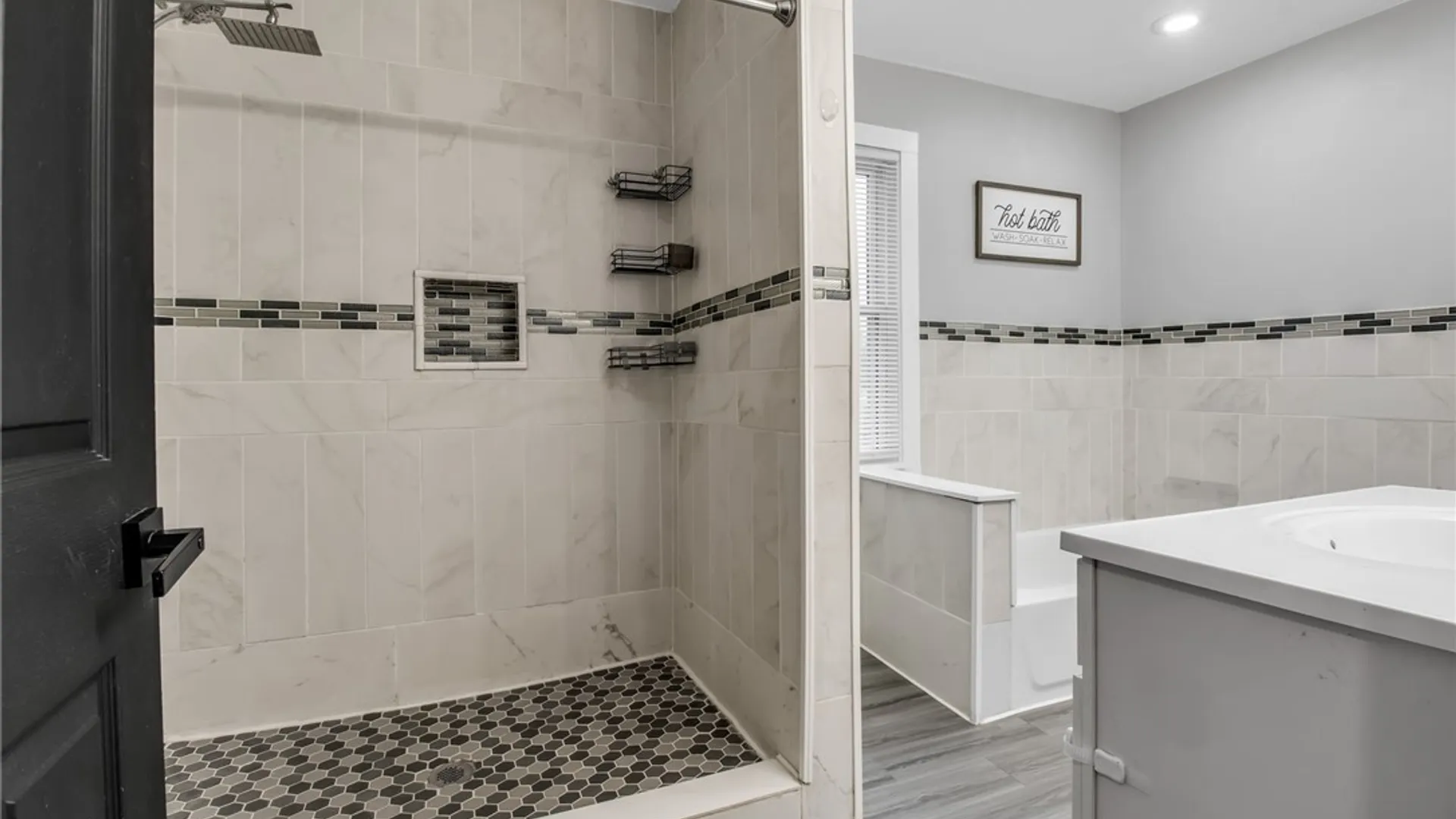 Property at 5048 Roseview Avenue, Hamburg, NY 14219 17
