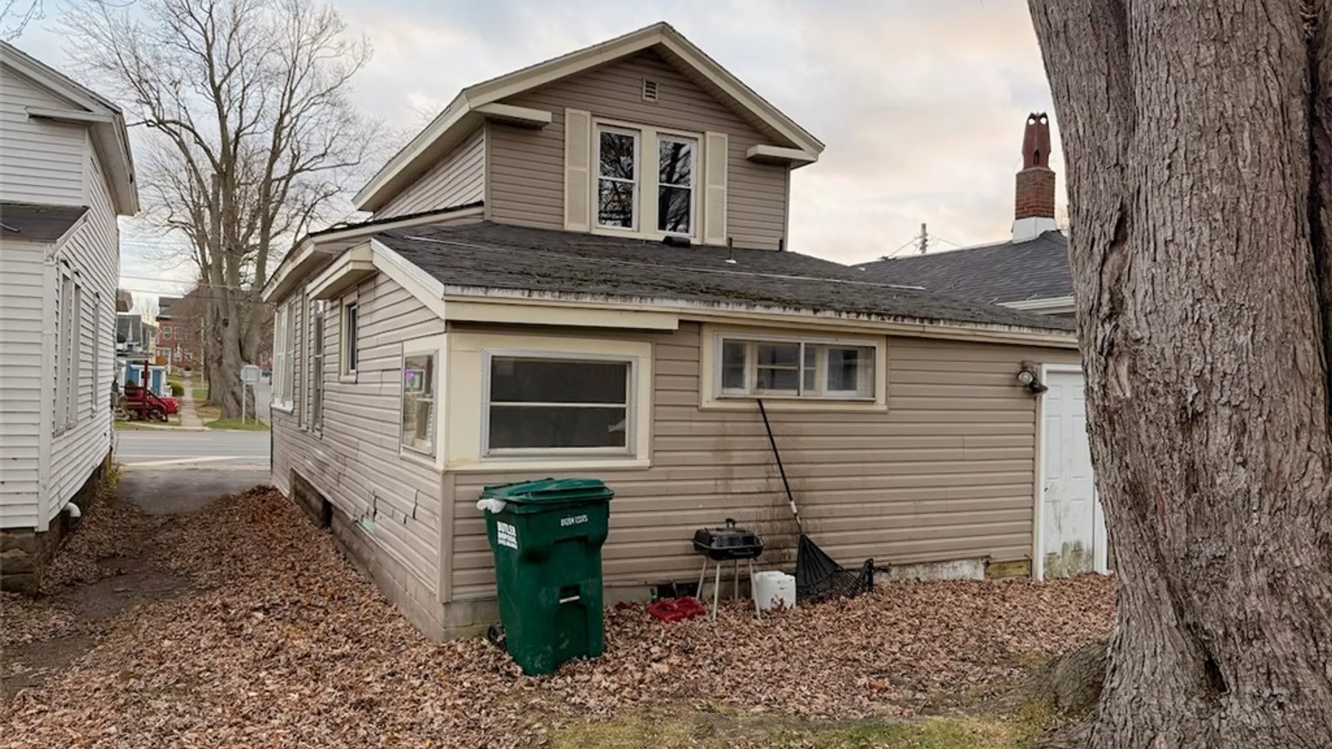 Property at 137 Bridge Street, Oswego, NY 13126 3