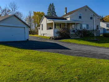 Property at 3006 State Route 31, Lenox, NY 13032