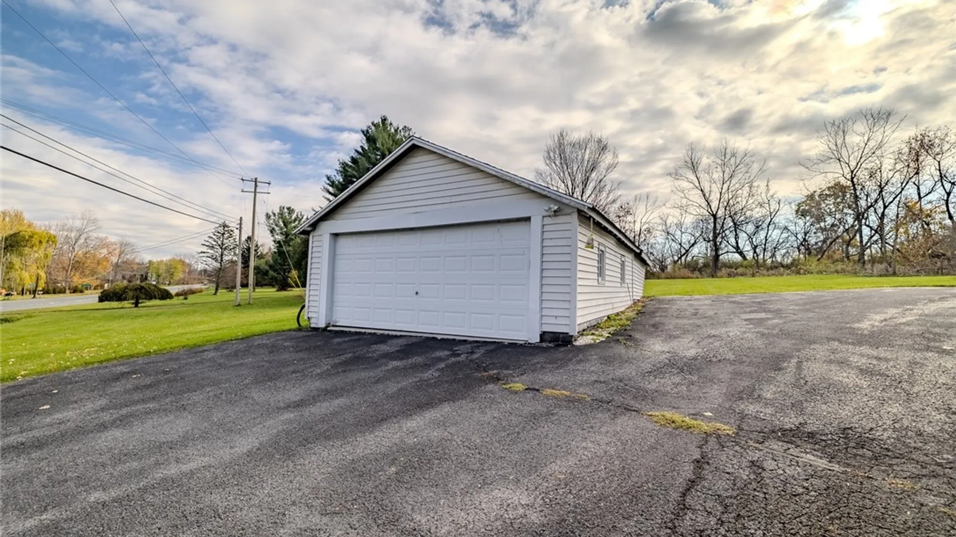 Property at 3006 State Route 31, Lenox, NY 13032 3