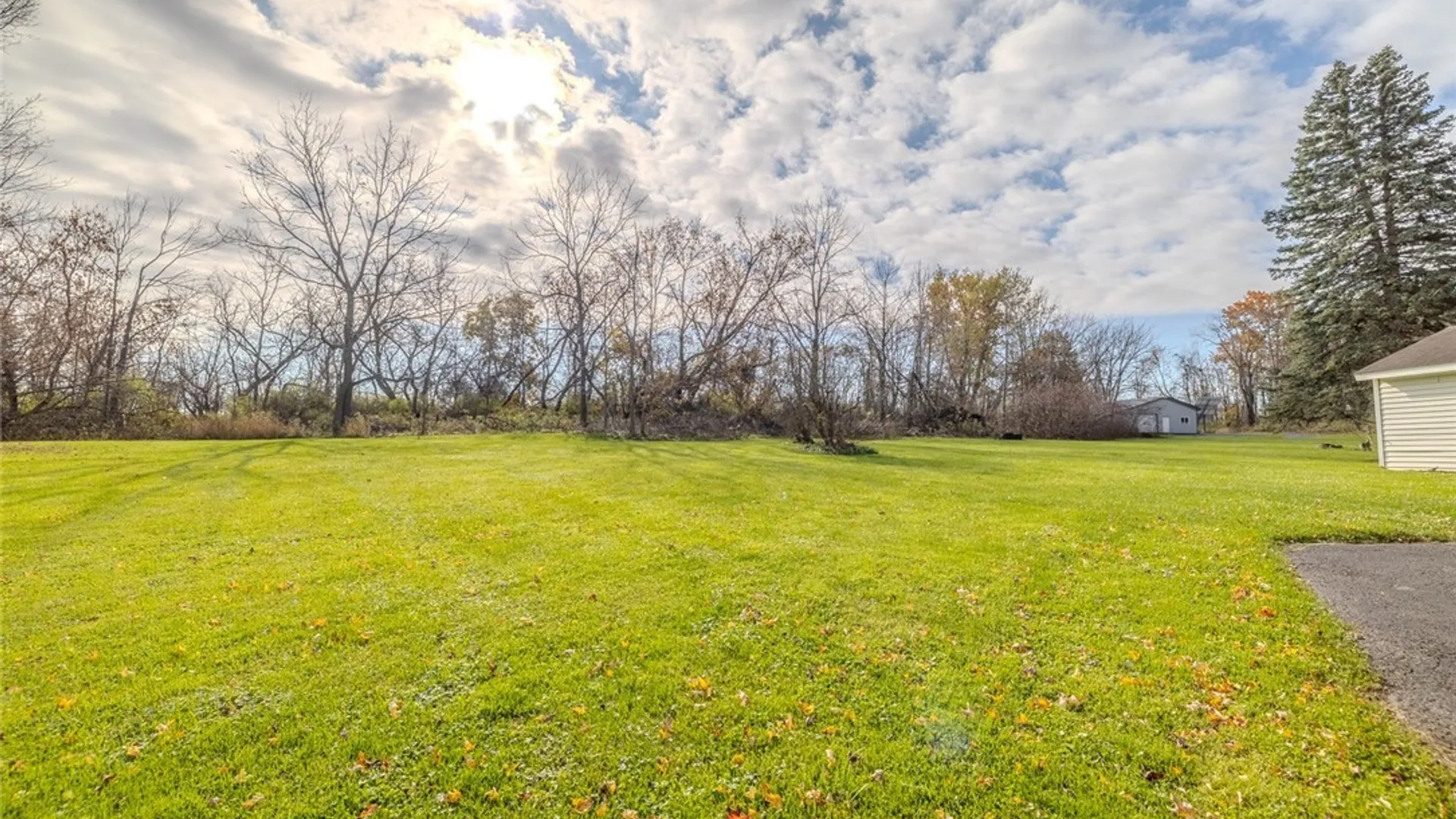 Property at 3006 State Route 31, Lenox, NY 13032 32