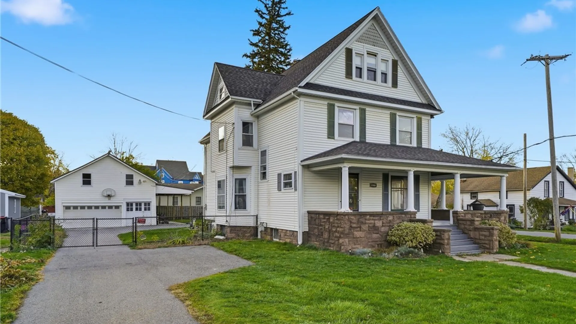 Property at 4466 Main Street, Royalton, NY 14067 2