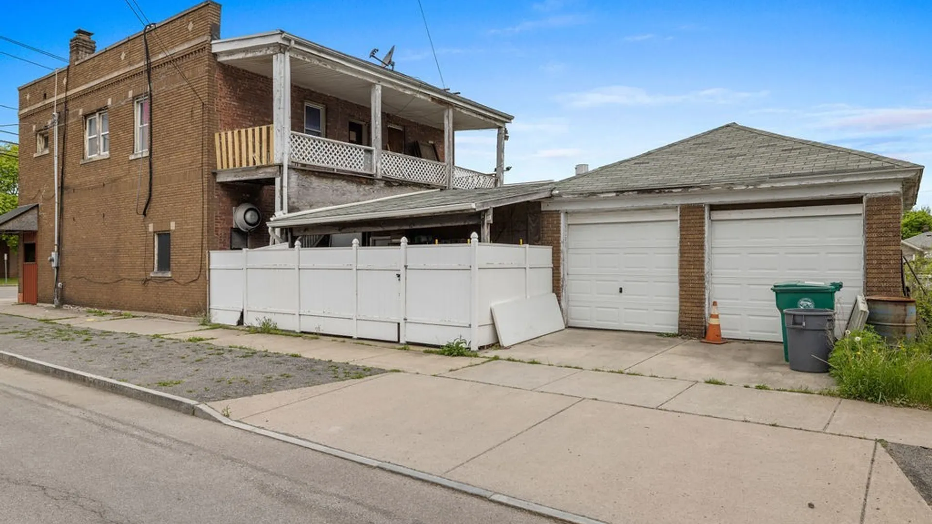 Property at 301 Hyde Park Boulevard, Niagara Falls, NY 14303 24