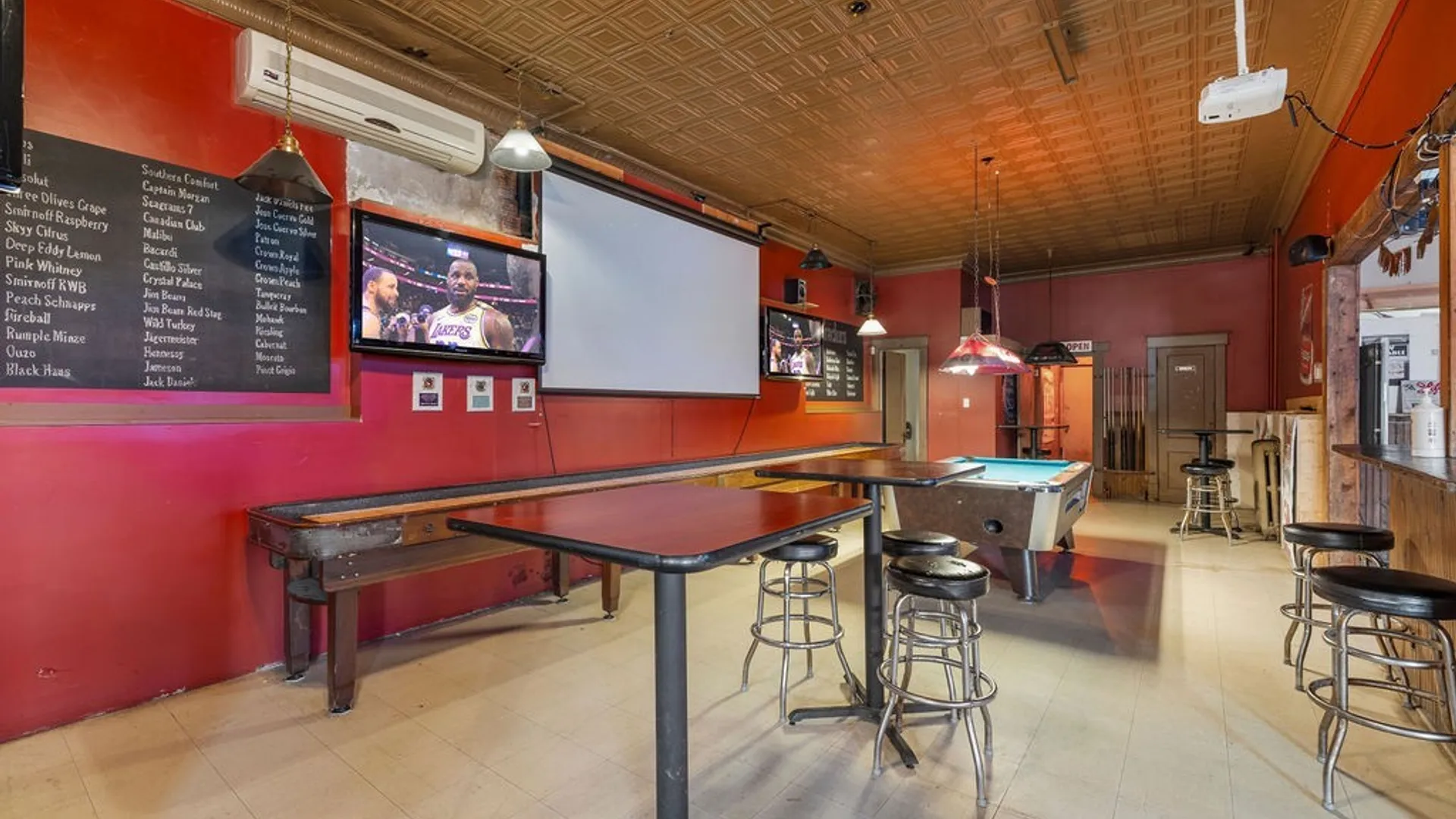 Property at 301 Hyde Park Boulevard, Niagara Falls, NY 14303 3