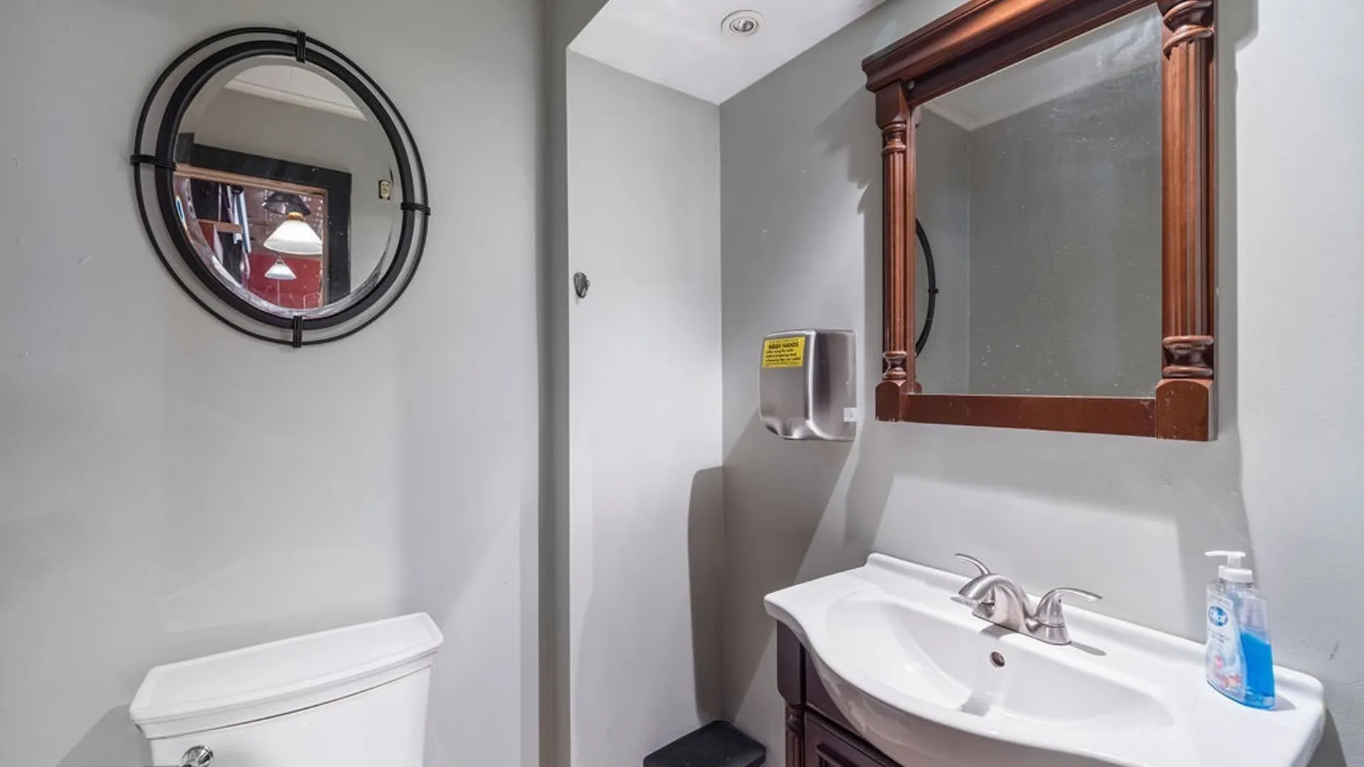 Property at 301 Hyde Park Boulevard, Niagara Falls, NY 14303 8