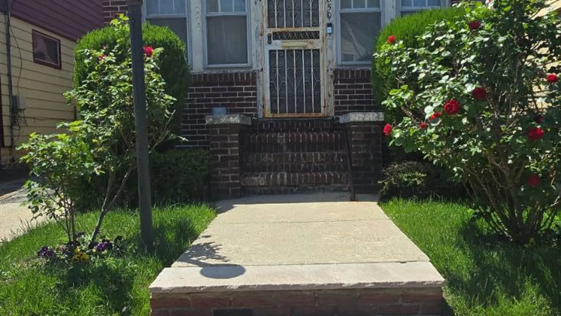 Property at 850 E 39th St, Brooklyn, NY 11210 4