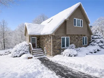 Property at 5777 Bonn Way, Great Valley, NY 14741