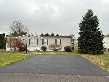 Property at 19 Morgans Run, Manchester, NY 14432