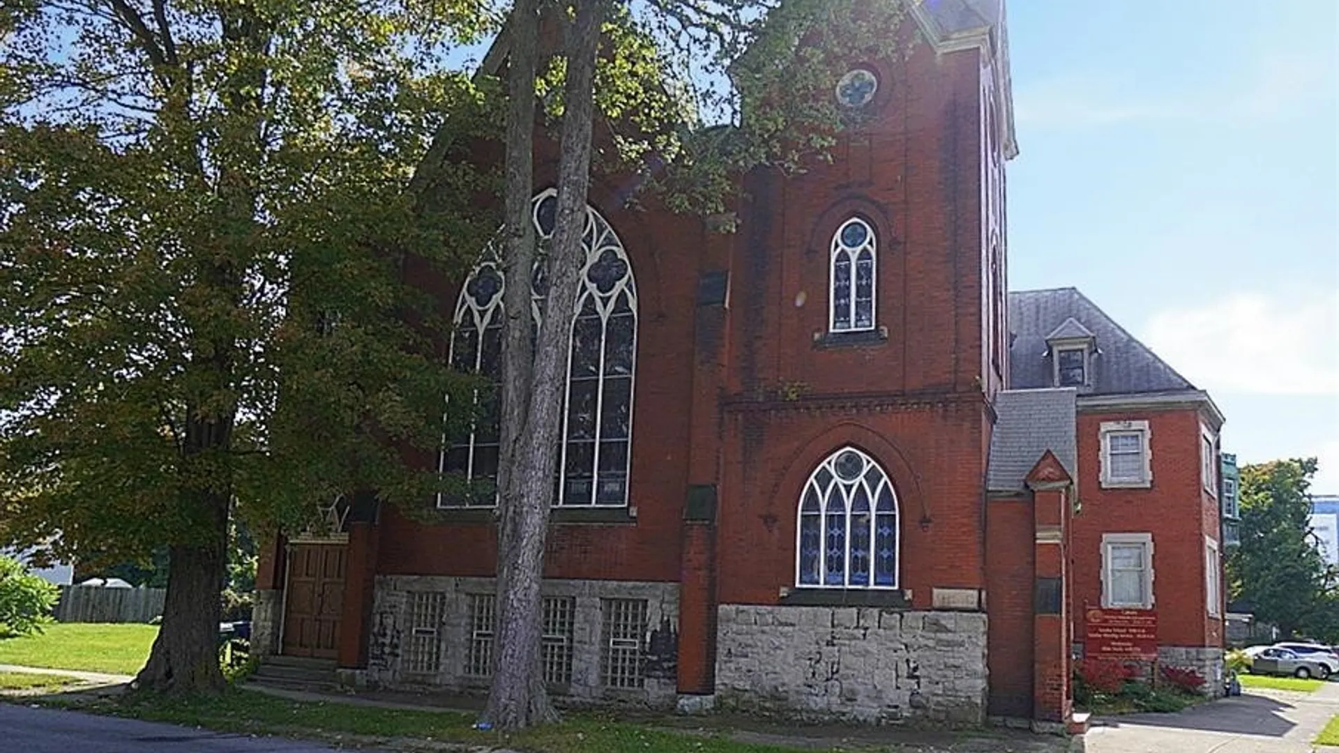 Property at 1013 Ellicott Street, Buffalo, NY 14209 2