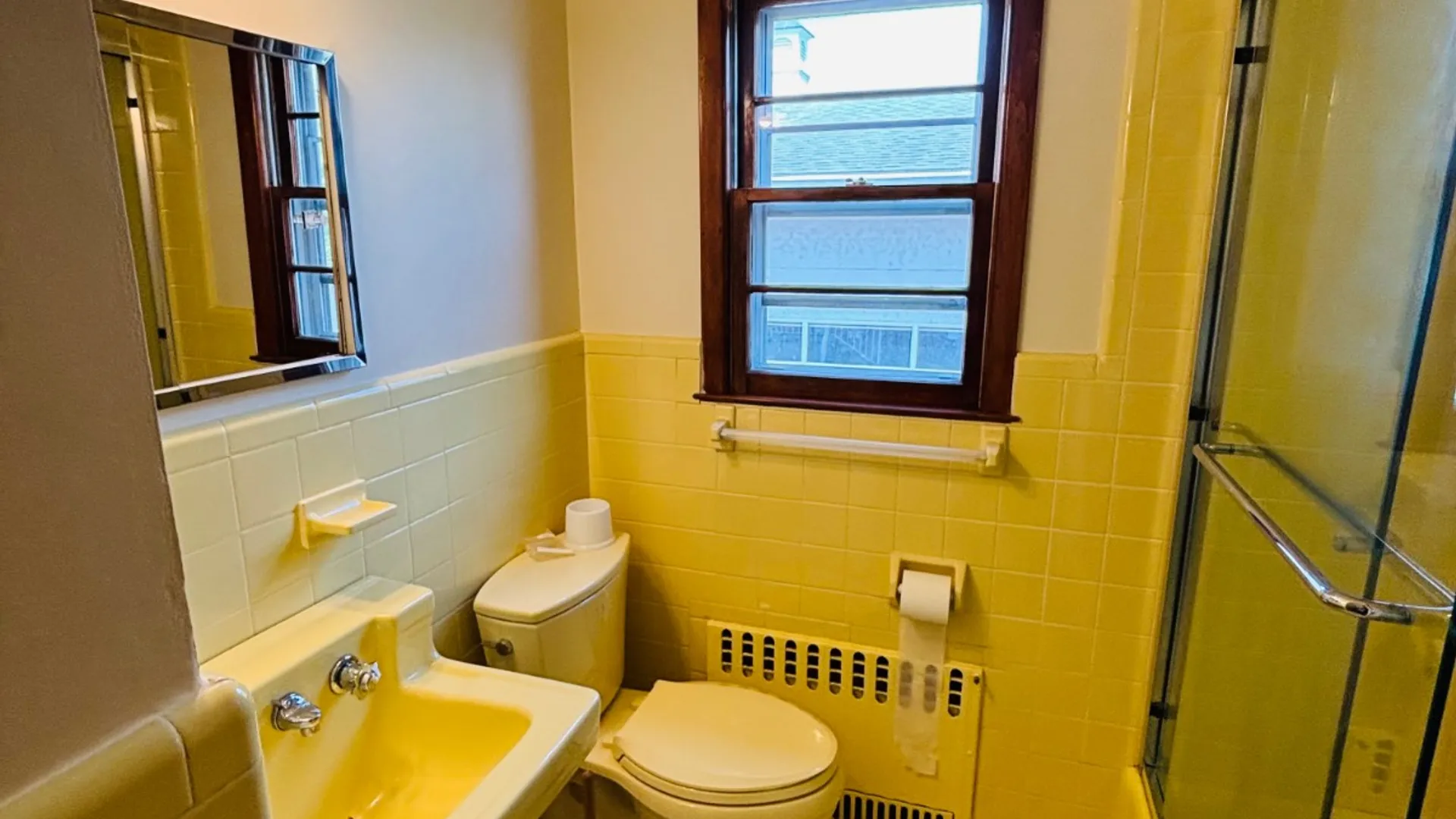 Property at 20 Union Av, Glen Head, NY 11545 15