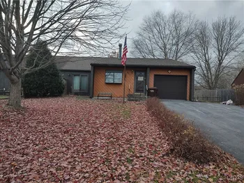Property at 8211 Erskine Drive, Cicero, NY 13030
