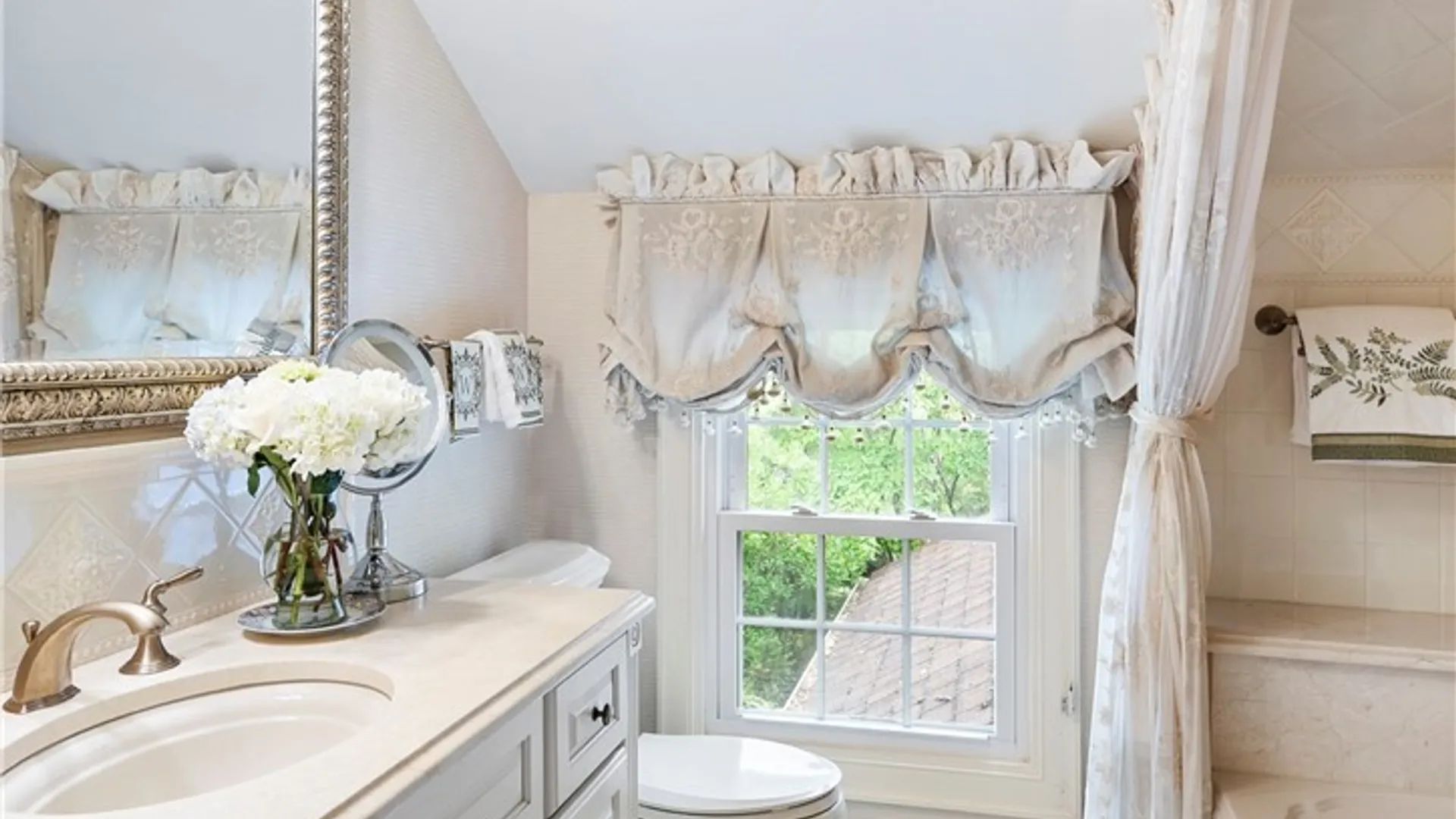 Property at 5221 Leverett Lane, DeWitt, NY 13066 27