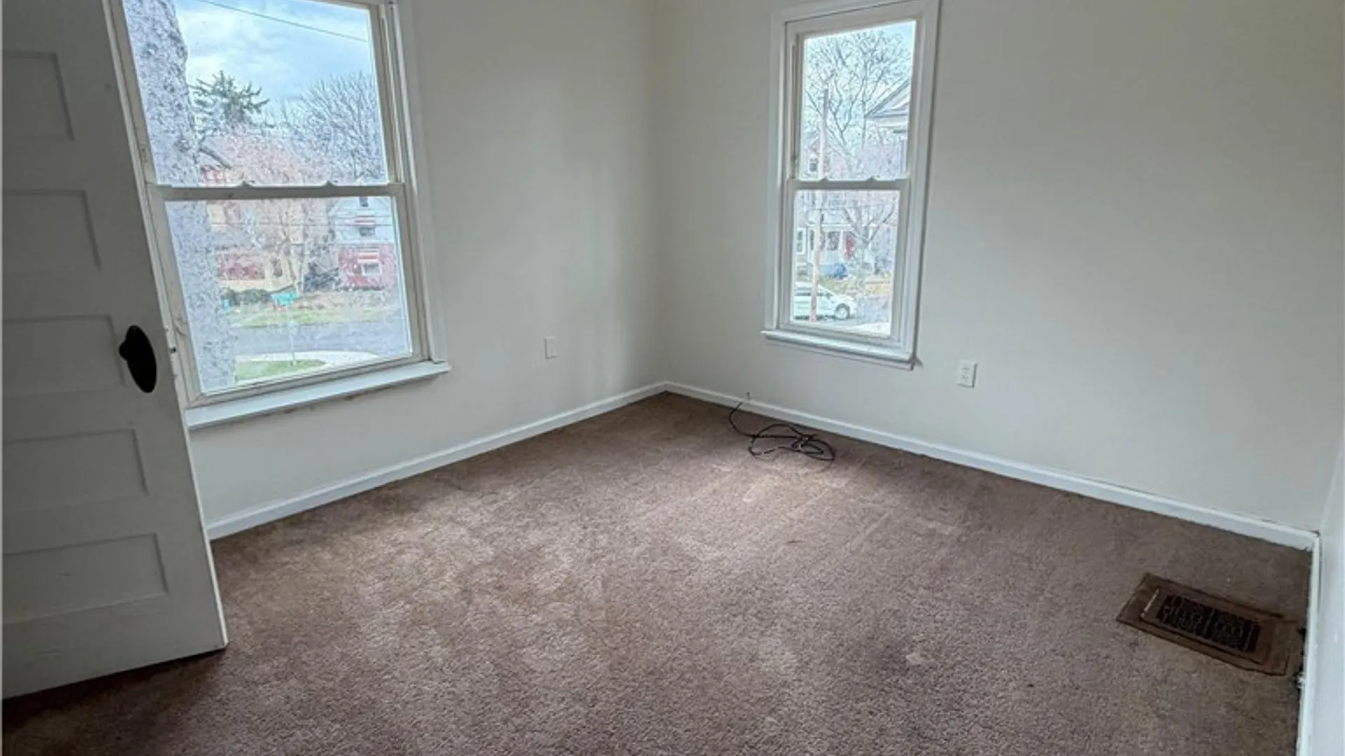 Property at 109 Parkside Avenue, Syracuse, NY 13207 11