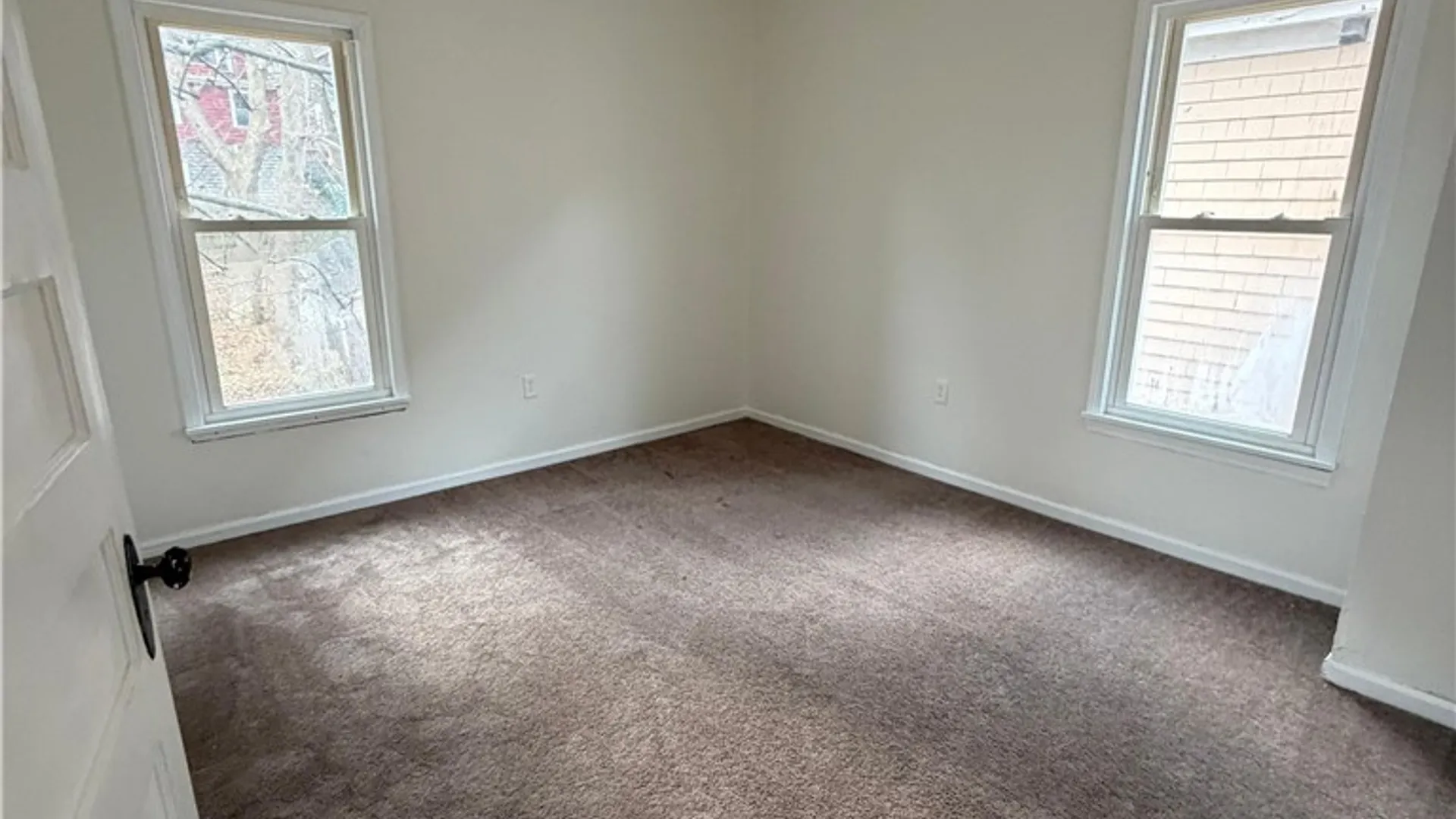 Property at 109 Parkside Avenue, Syracuse, NY 13207 12