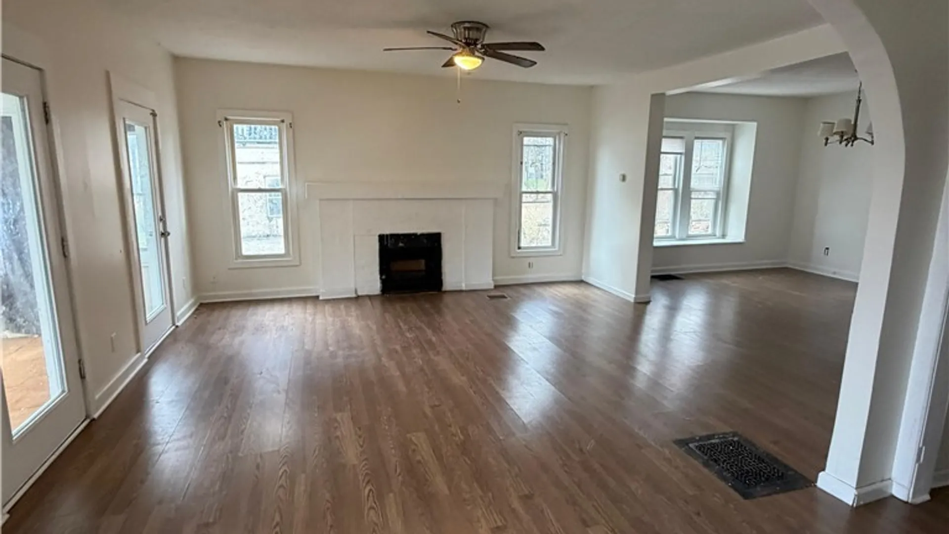 Property at 109 Parkside Avenue, Syracuse, NY 13207 3