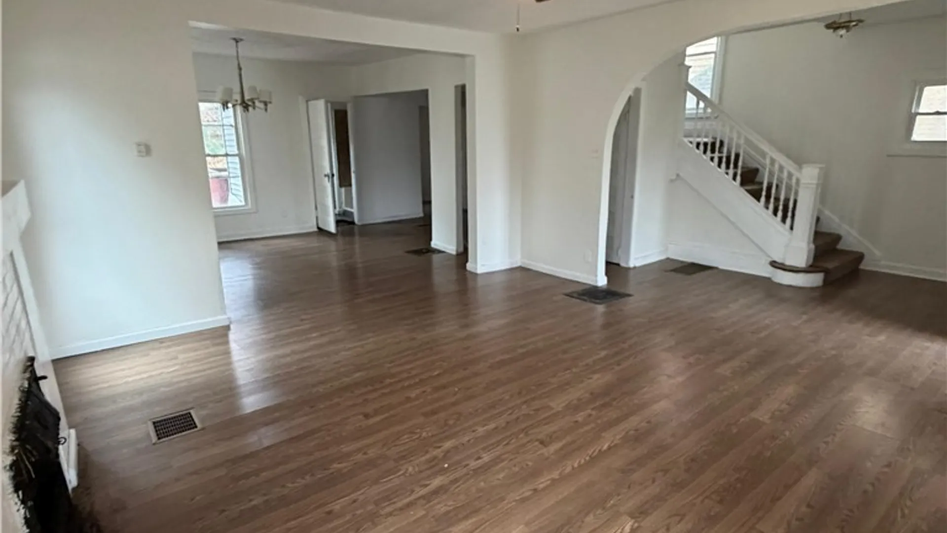 Property at 109 Parkside Avenue, Syracuse, NY 13207 4