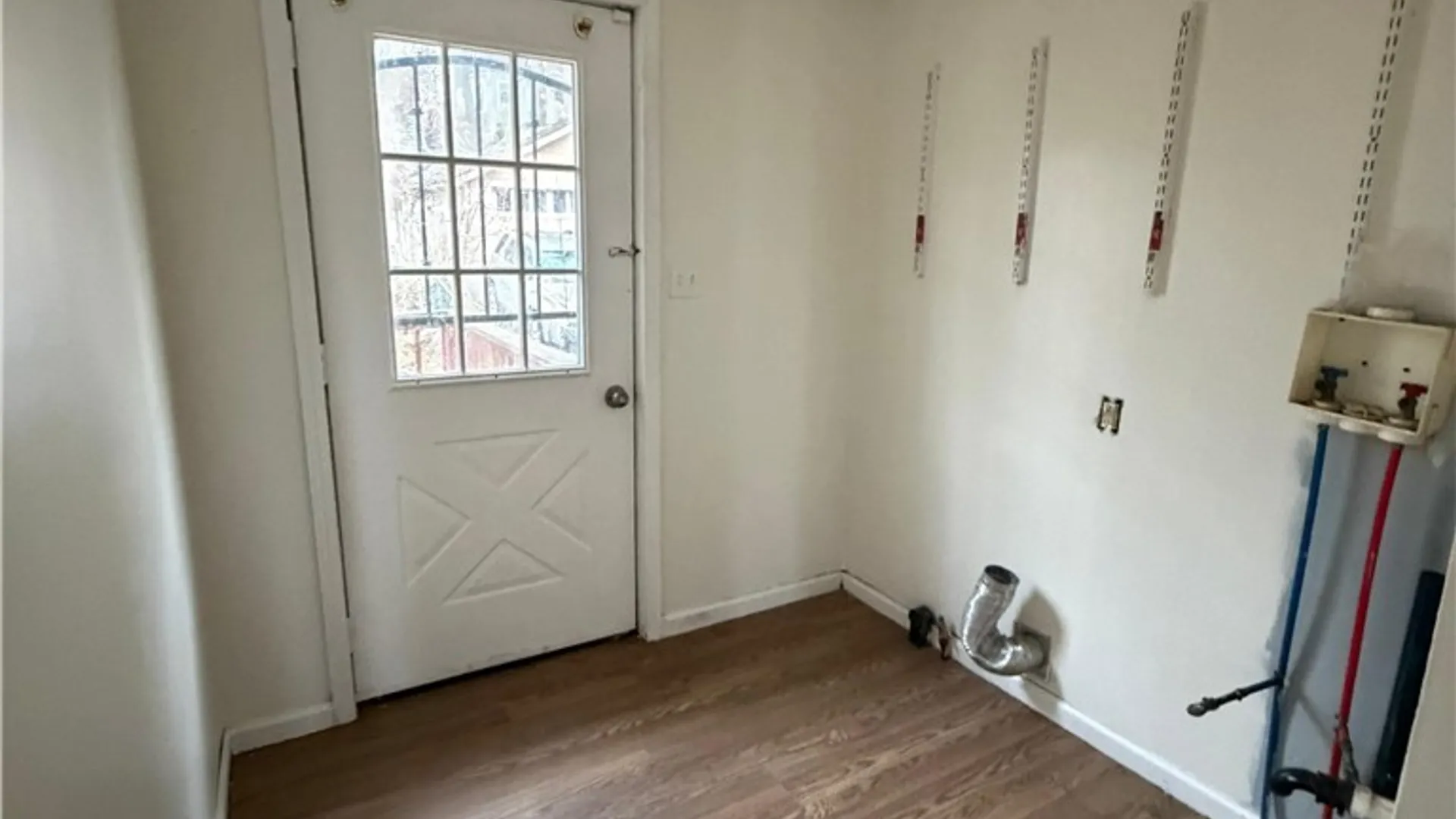 Property at 109 Parkside Avenue, Syracuse, NY 13207 7