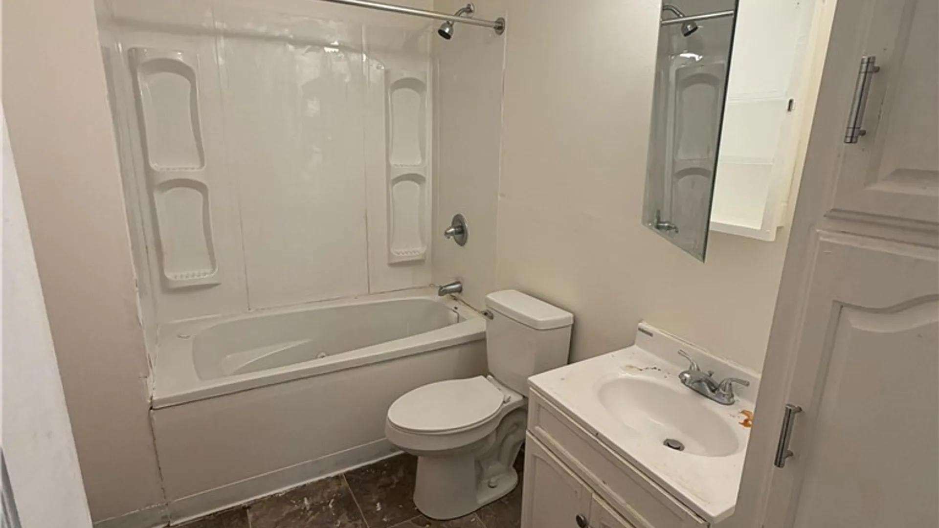 Property at 109 Parkside Avenue, Syracuse, NY 13207 8