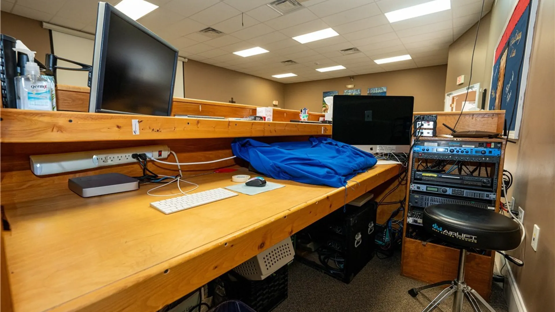 Property at 1821 Grand Island Boulevard, Grand Island, NY 14072 15