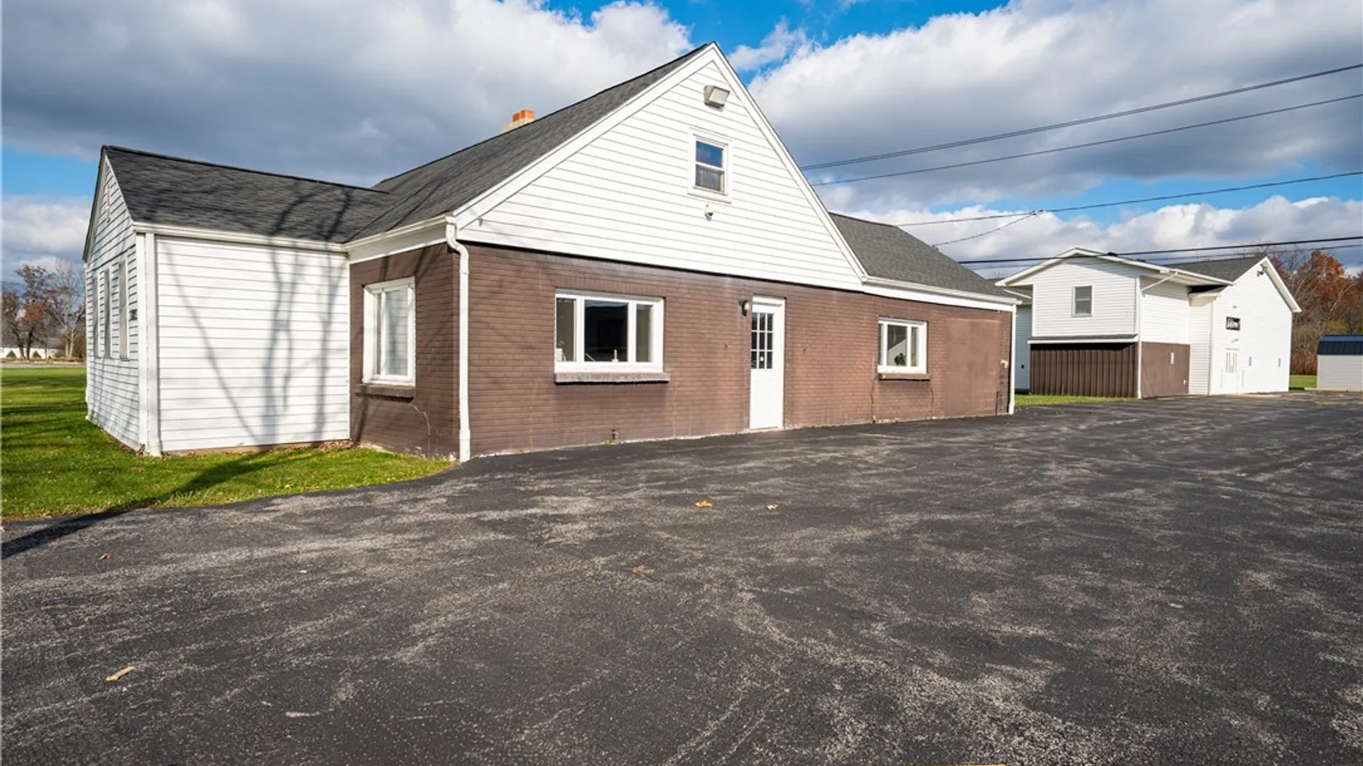 Property at 1821 Grand Island Boulevard, Grand Island, NY 14072 7