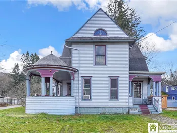 Property at 121 Jefferson Street, Salamanca, NY 14779