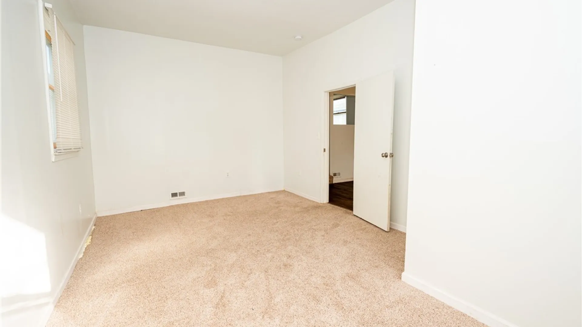 Property at 2128 Jerauld Avenue, Niagara Falls, NY 14305 10
