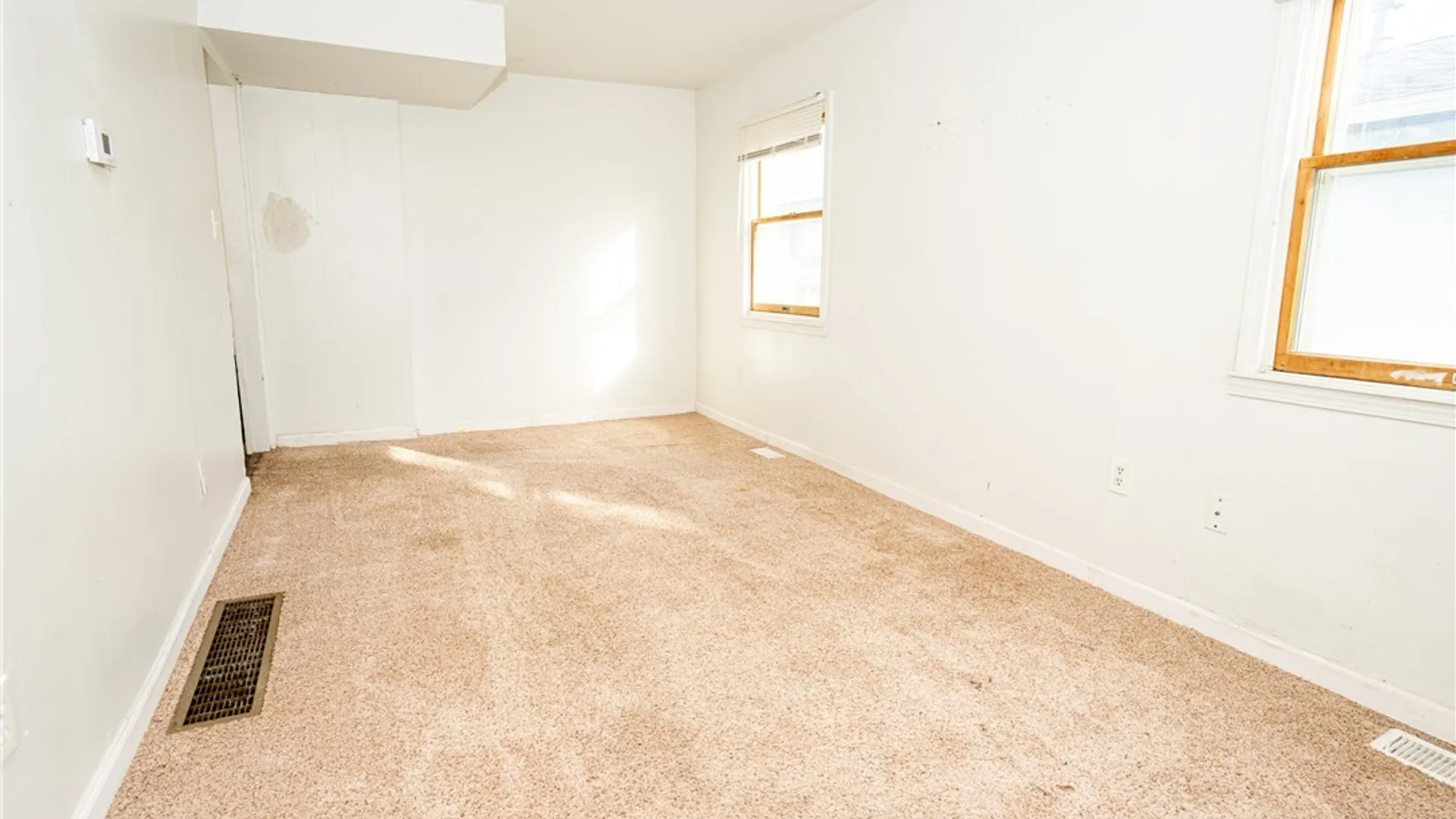 Property at 2128 Jerauld Avenue, Niagara Falls, NY 14305 11