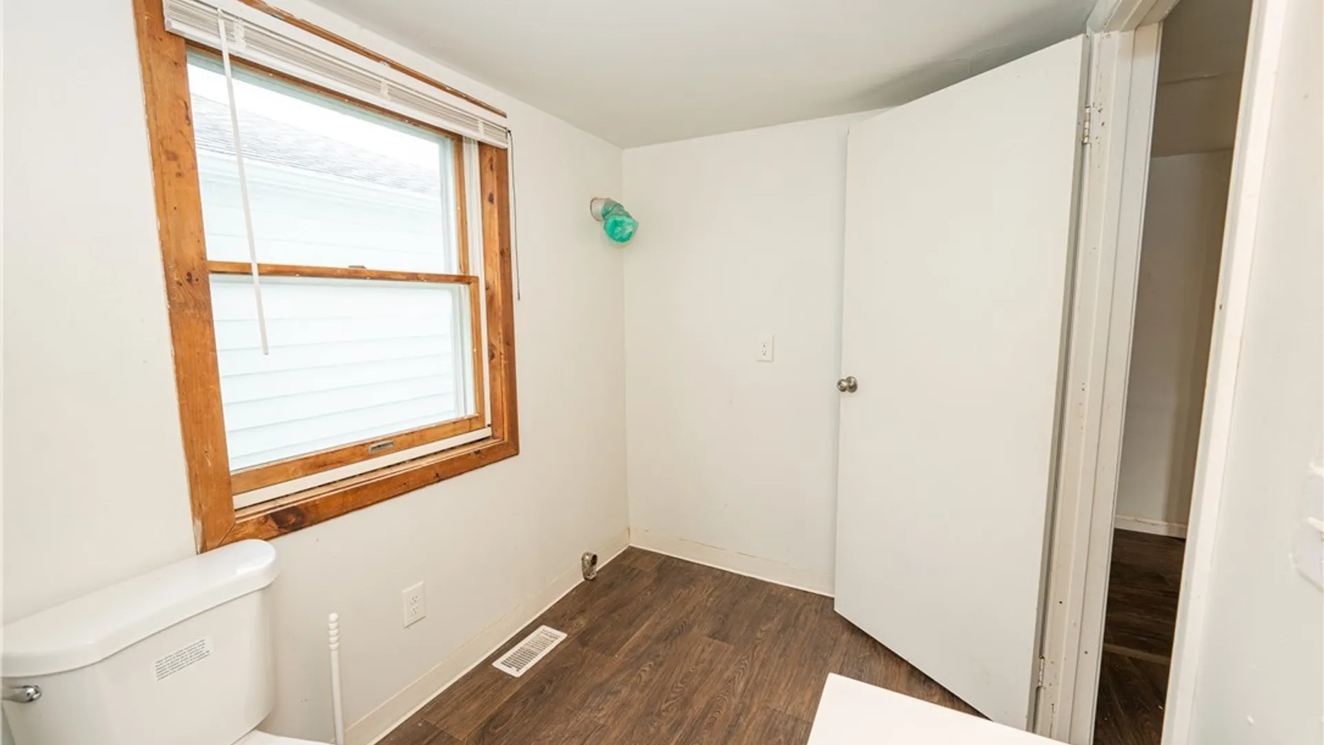 Property at 2128 Jerauld Avenue, Niagara Falls, NY 14305 16