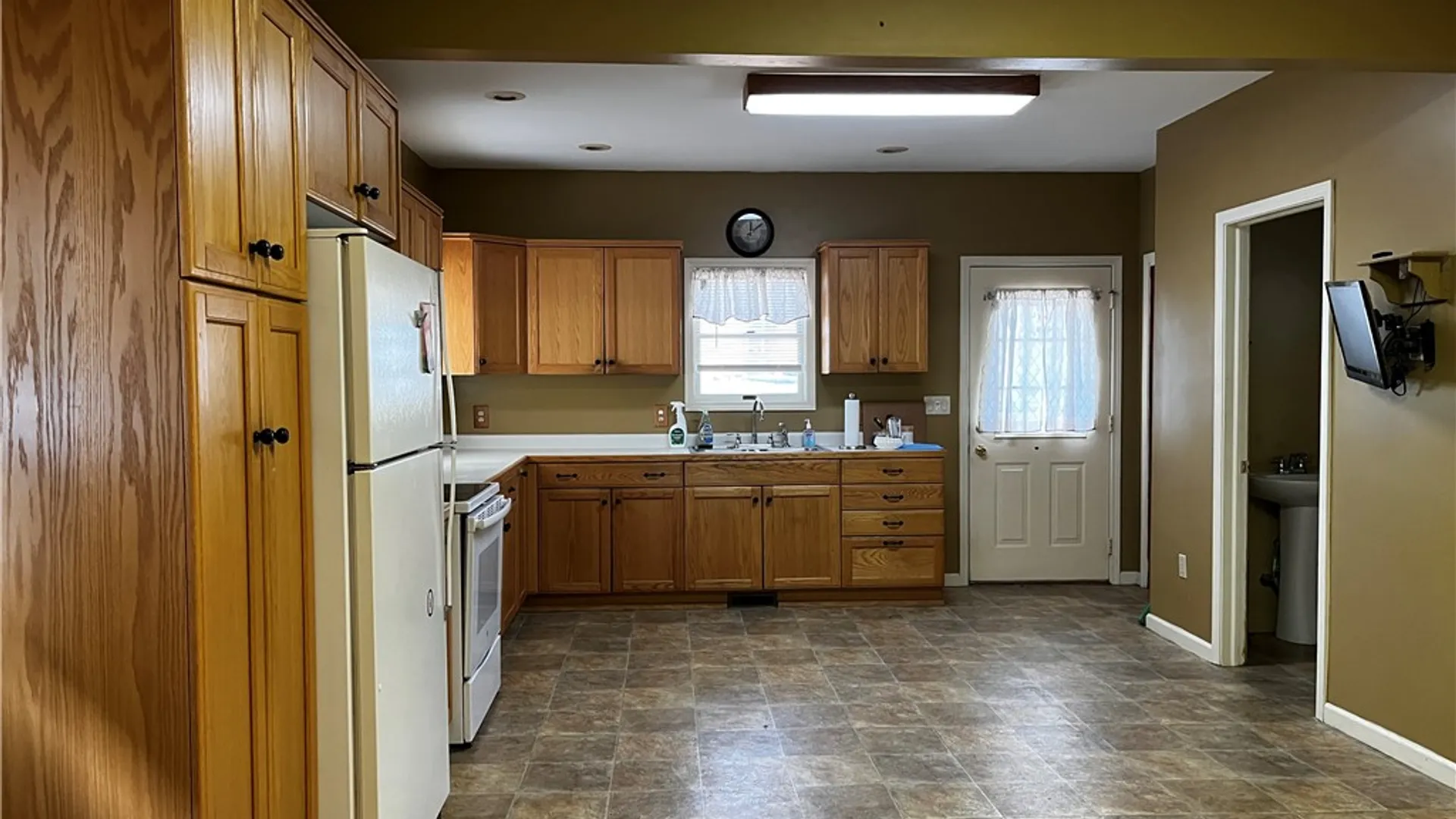 Property at 41 Sherrill Street, Geneva City, NY 14456 13