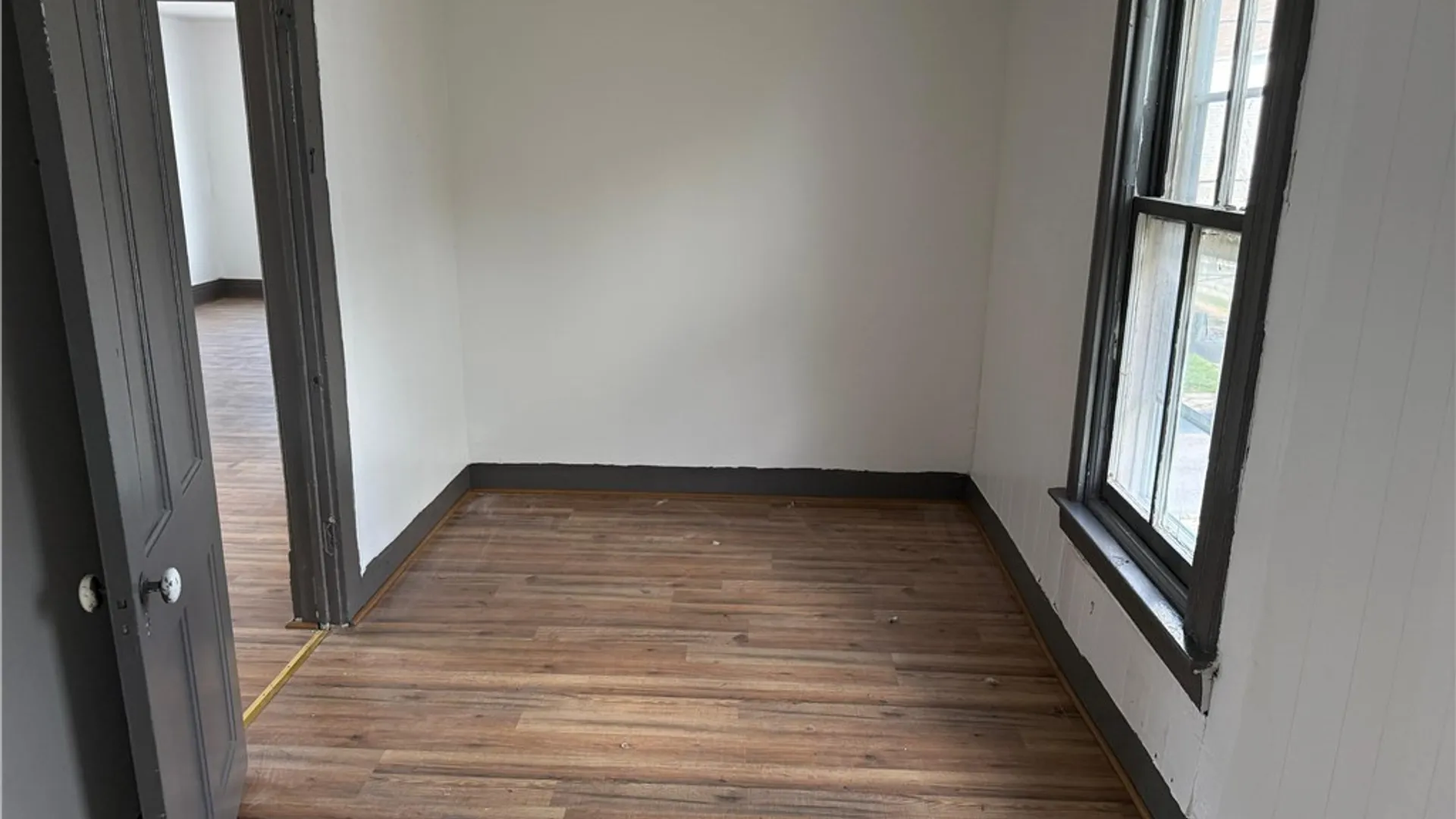 Property at 31 Earl Place, Buffalo, NY 14211 16