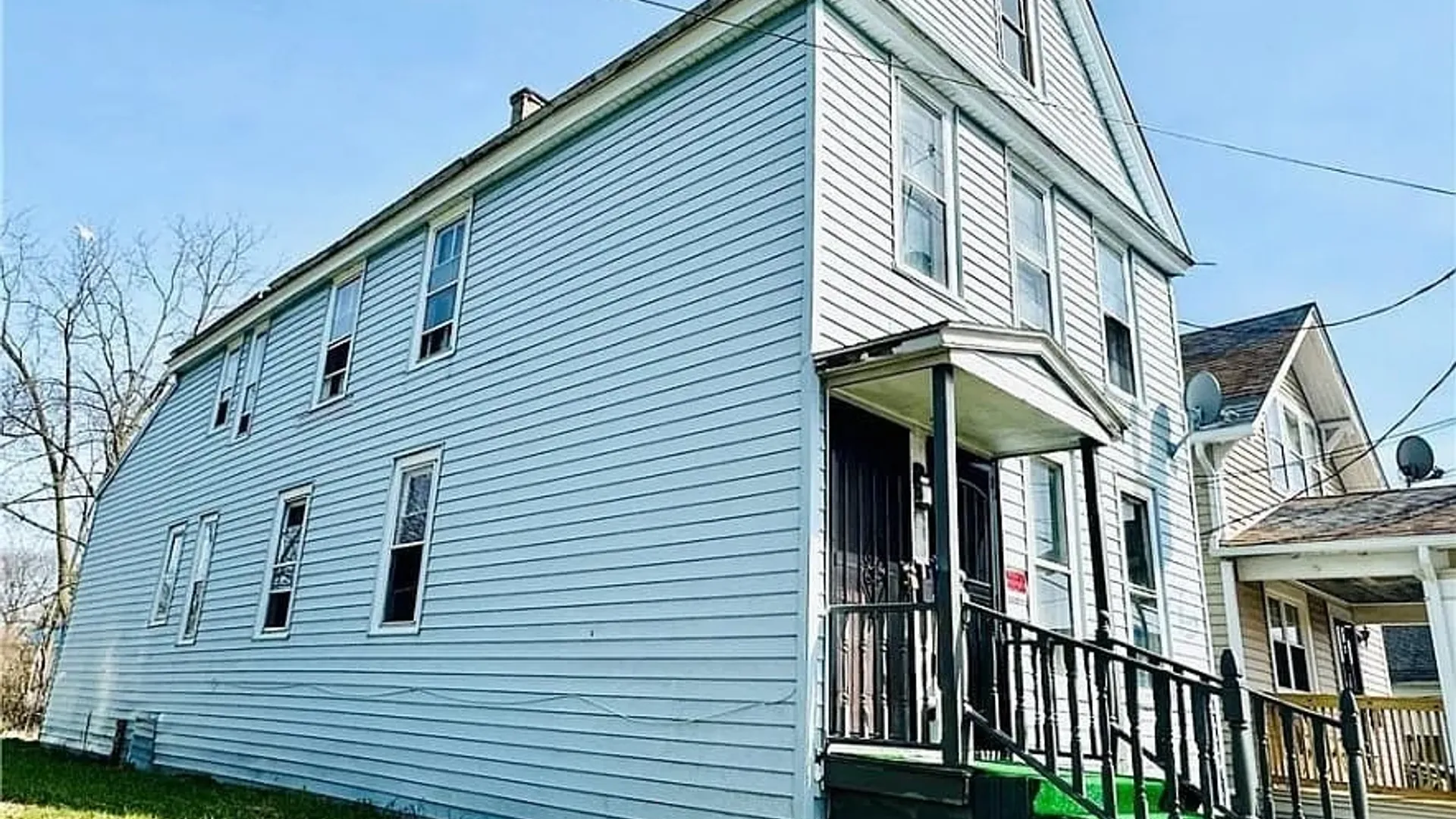 Property at 31 Earl Place, Buffalo, NY 14211 2