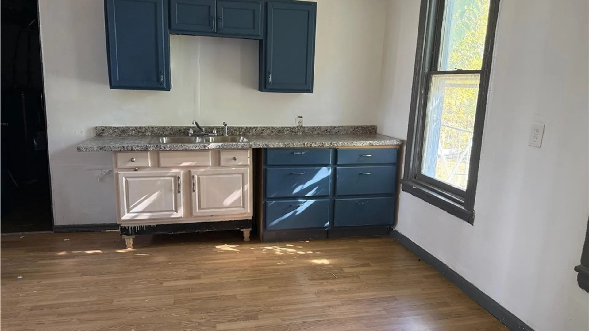 Property at 31 Earl Place, Buffalo, NY 14211 20