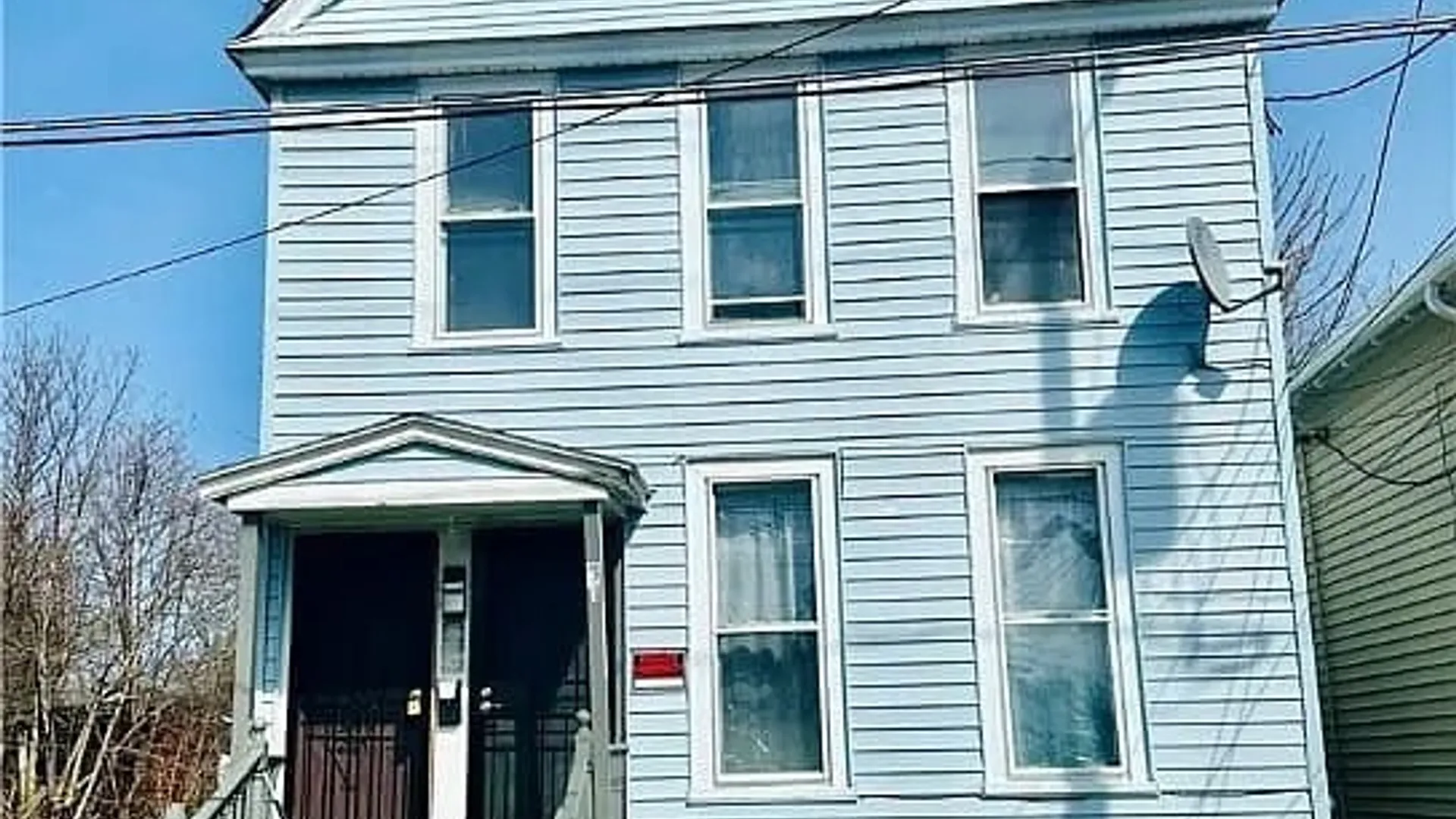 Property at 31 Earl Place, Buffalo, NY 14211 3