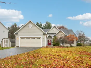 Property at 127 Harrogate Crossing, Henrietta, NY 14586