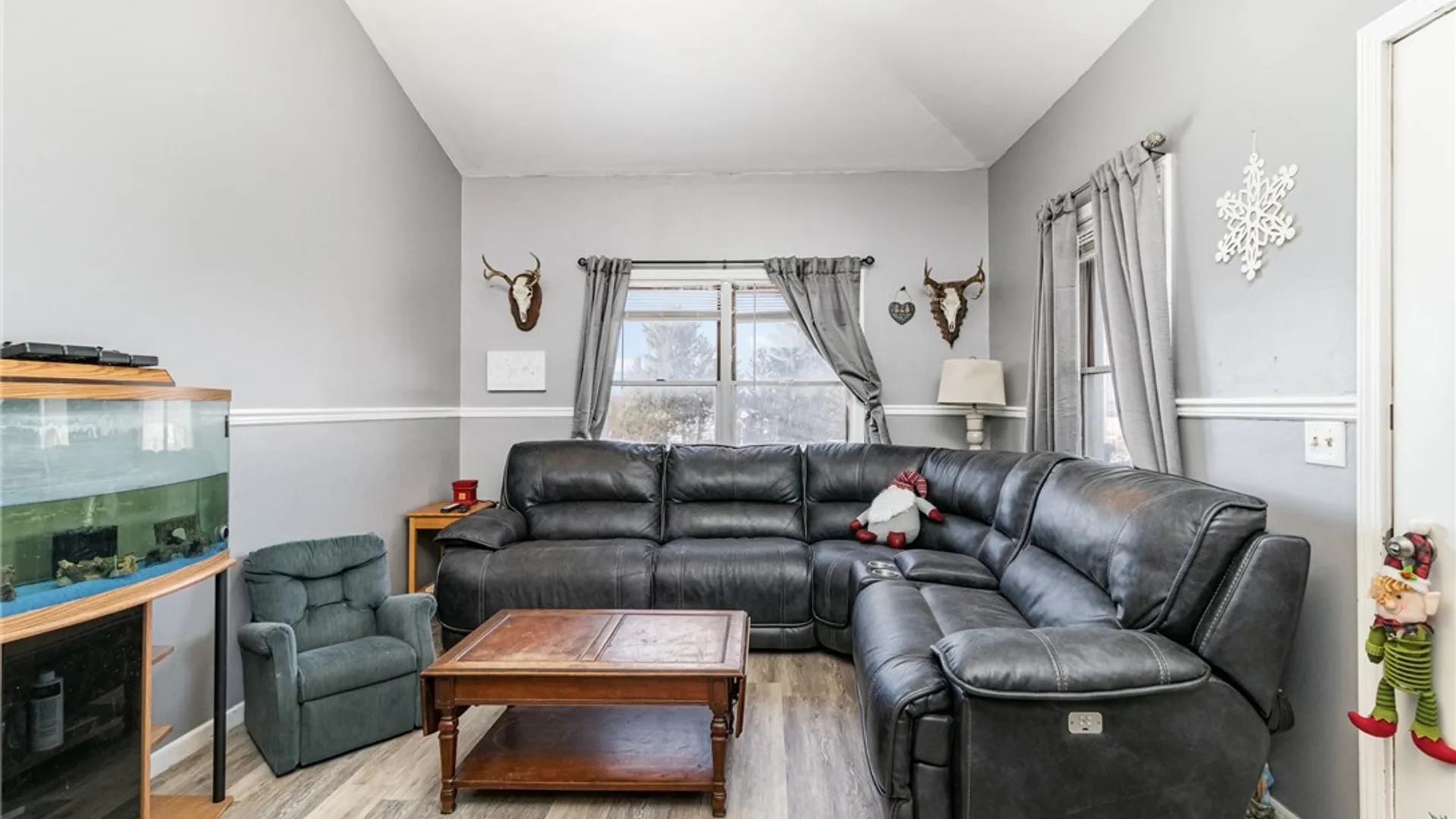 Property at 6004 Decker Road, Livonia, NY 14487 5