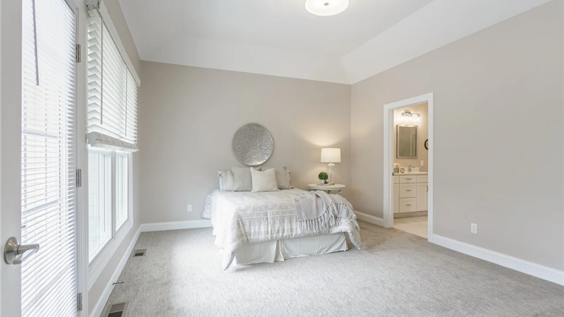 Property at 243 Bretlyn Circle, Brighton, NY 14618 12