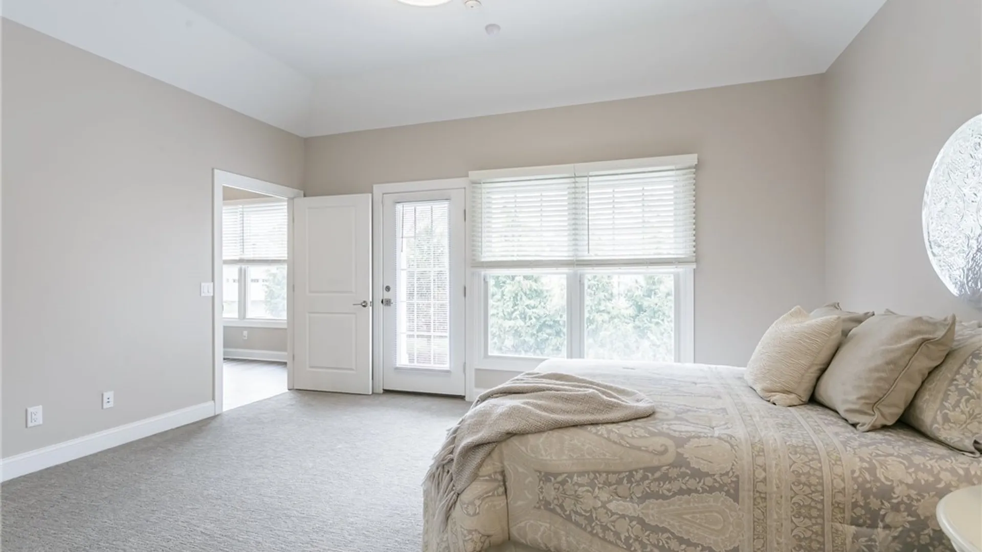 Property at 243 Bretlyn Circle, Brighton, NY 14618 13