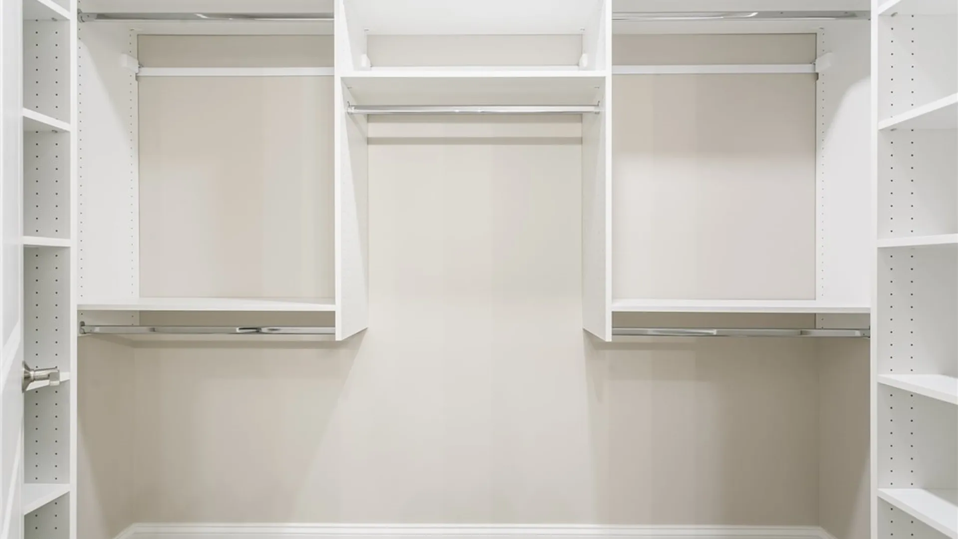 Property at 243 Bretlyn Circle, Brighton, NY 14618 15