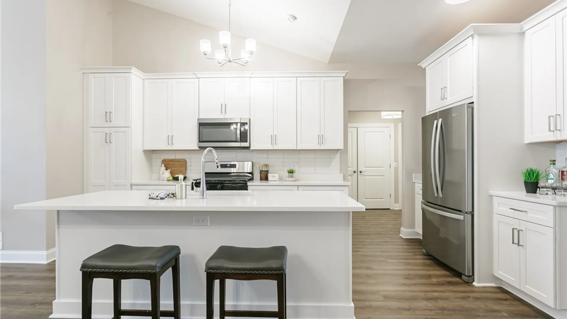 Property at 243 Bretlyn Circle, Brighton, NY 14618 4