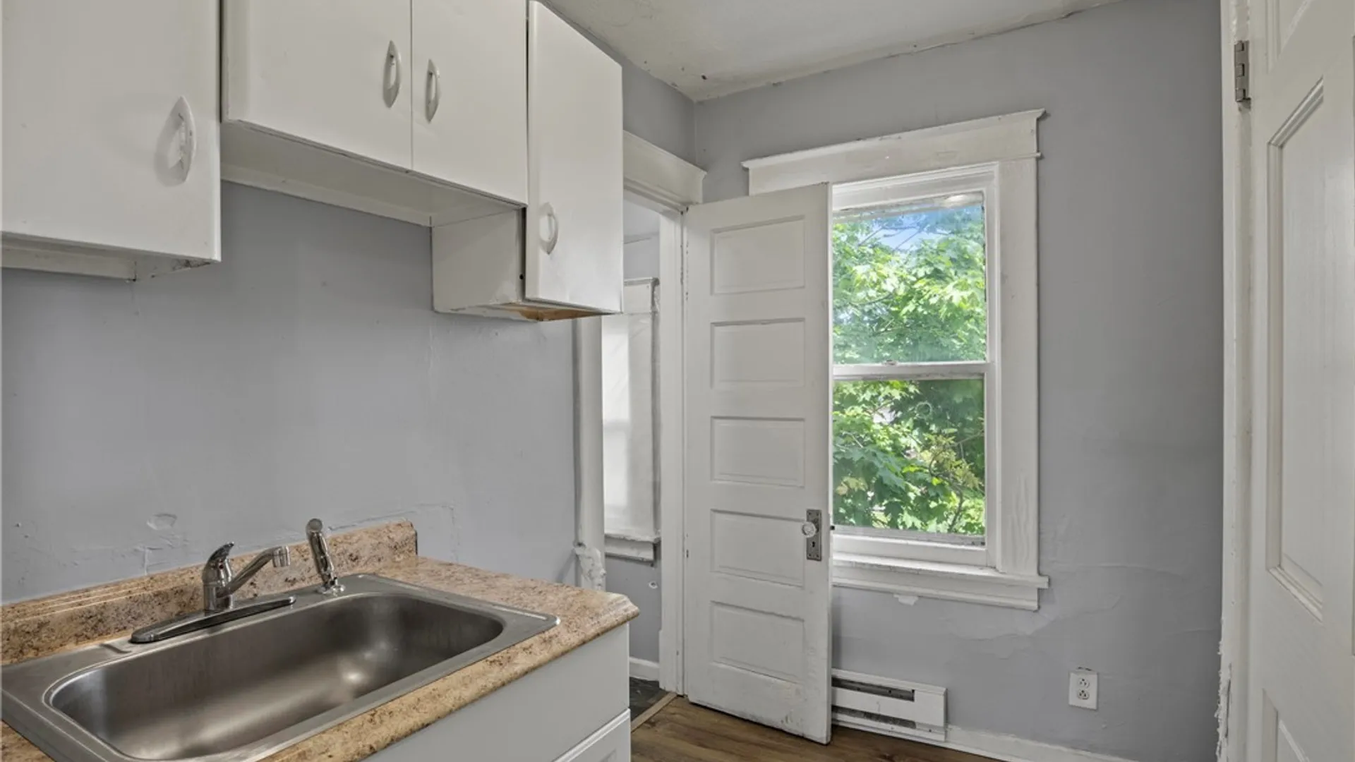 Property at 1810 Niagara Street, Niagara Falls, NY 14303 23