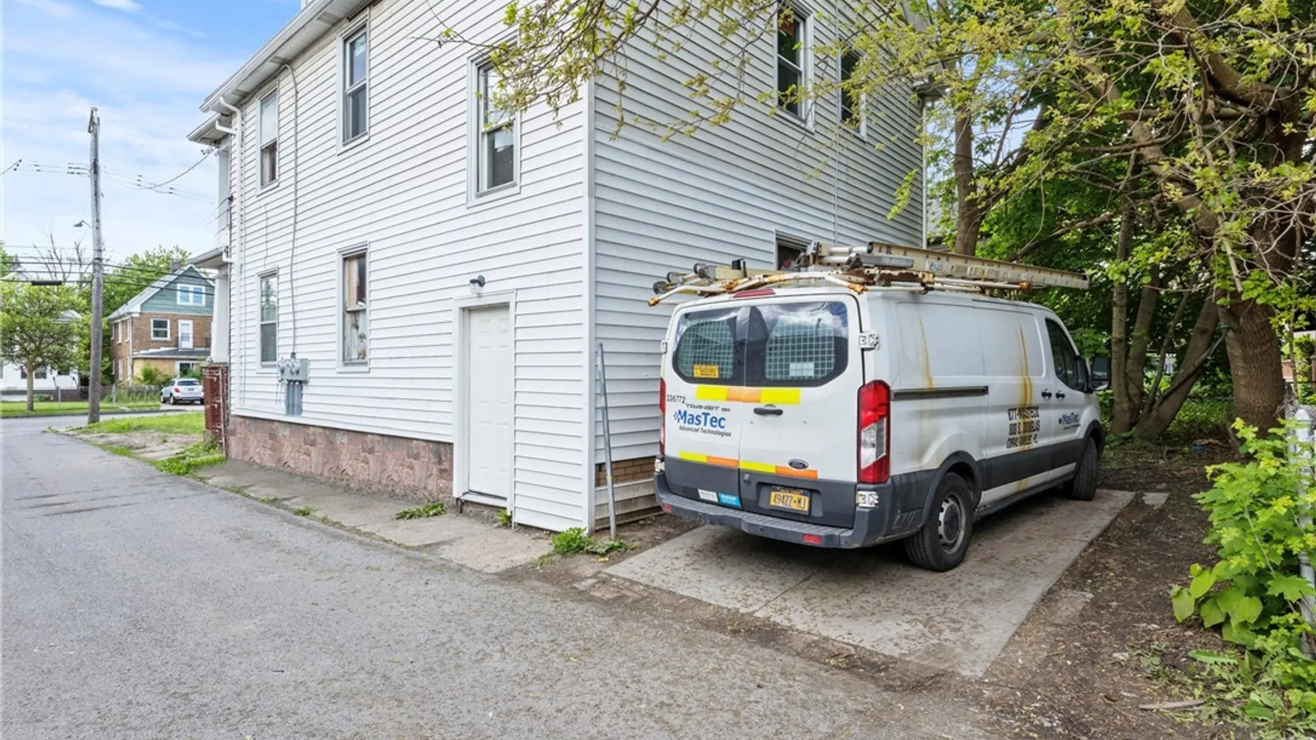 Property at 1810 Niagara Street, Niagara Falls, NY 14303 34