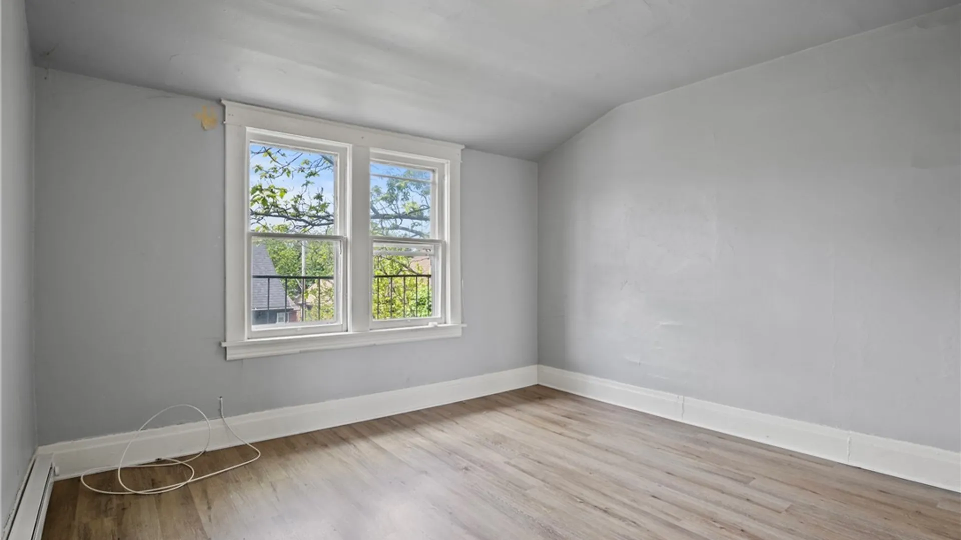 Property at 1810 Niagara Street, Niagara Falls, NY 14303 9