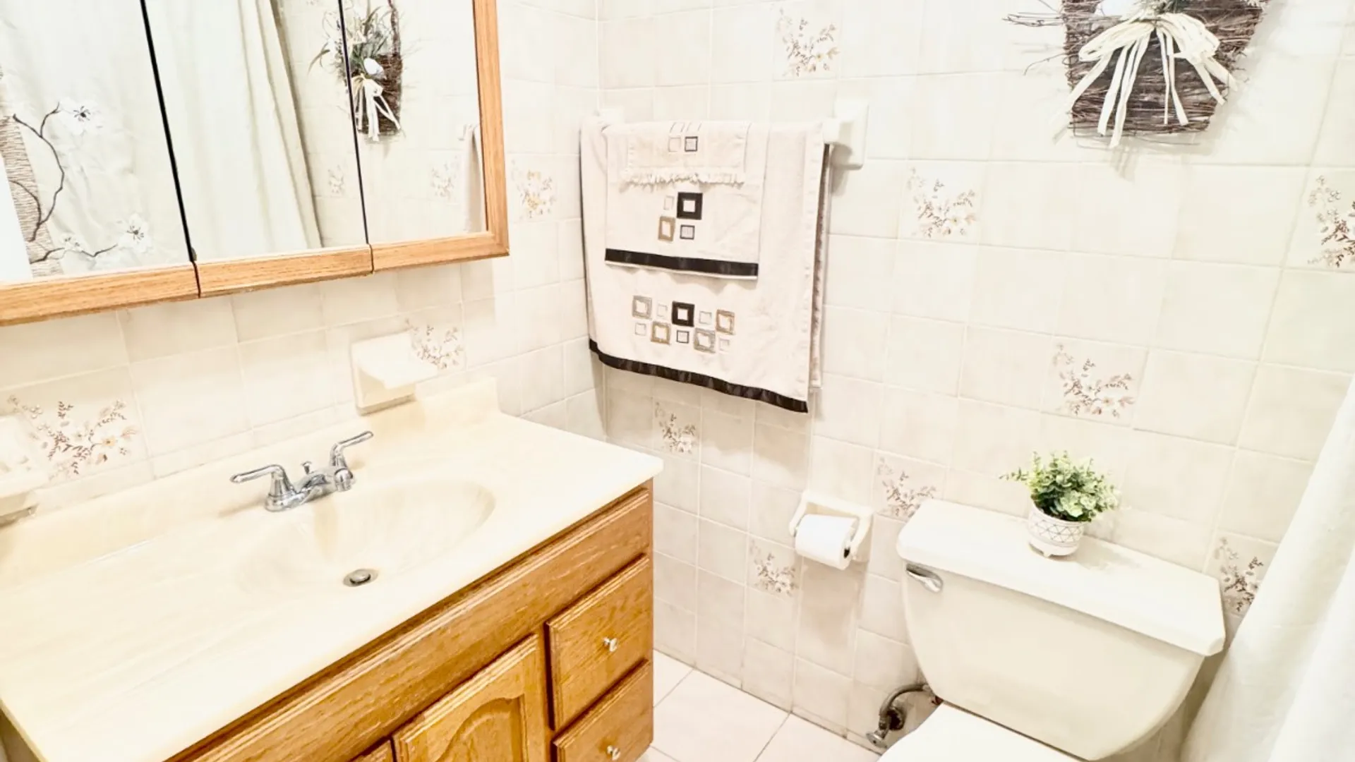 Property at 1717 78, Staten Island, NY 11214 11