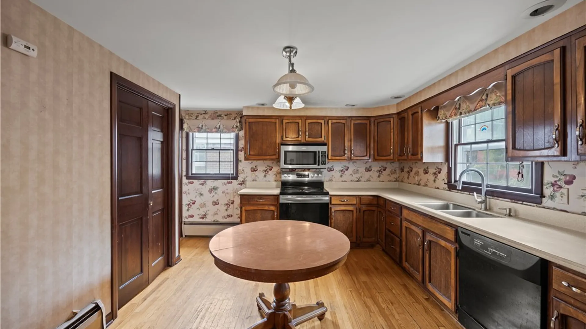 Property at 80 Capen Boulevard, Amherst, NY 14226 10