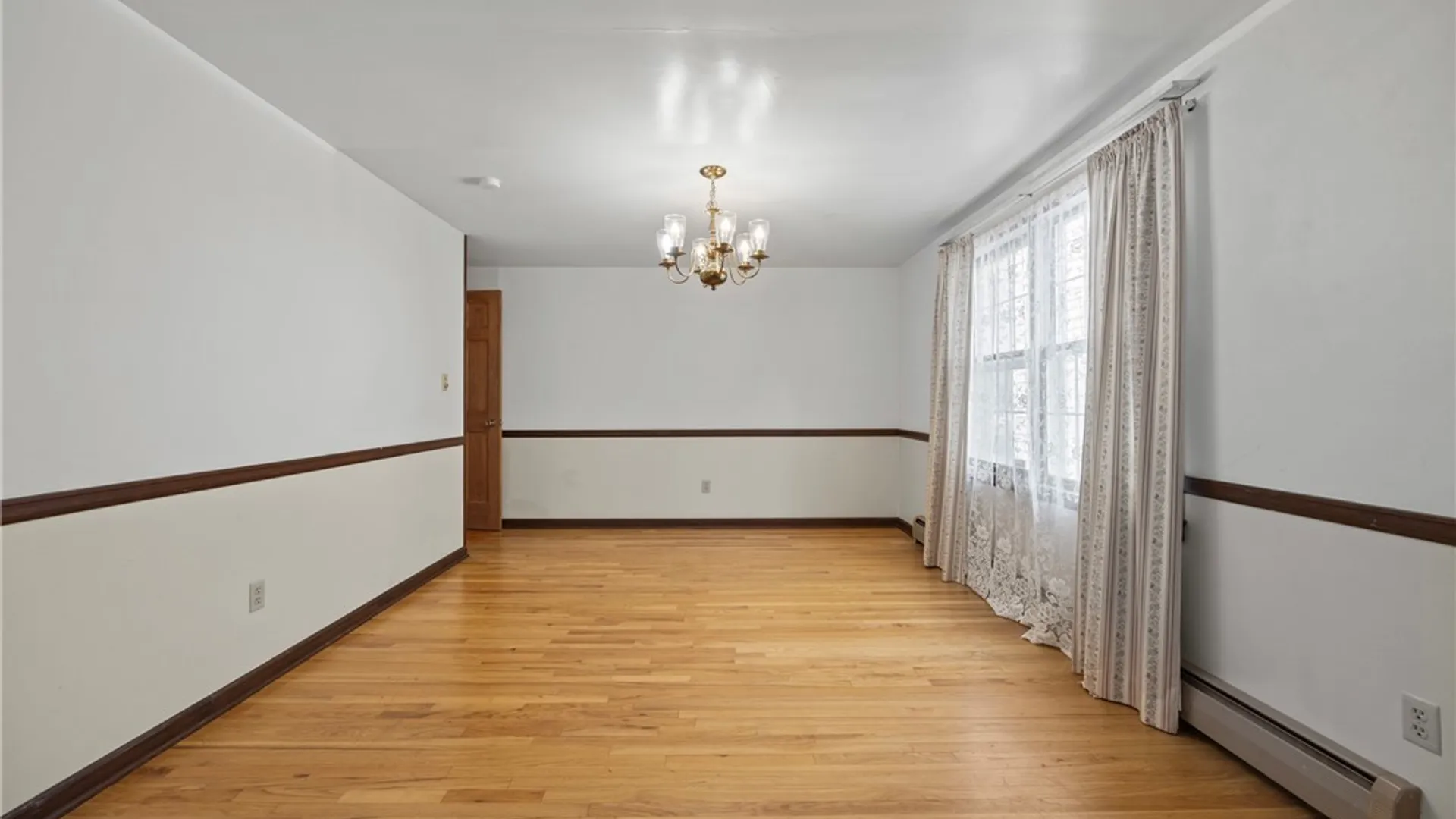 Property at 80 Capen Boulevard, Amherst, NY 14226 12