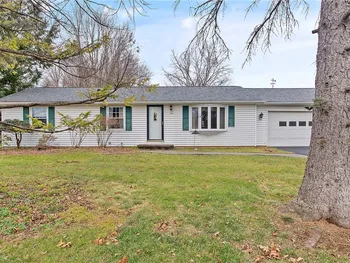 Property at 106 Willowcrest Drive, Elbridge, NY 13060