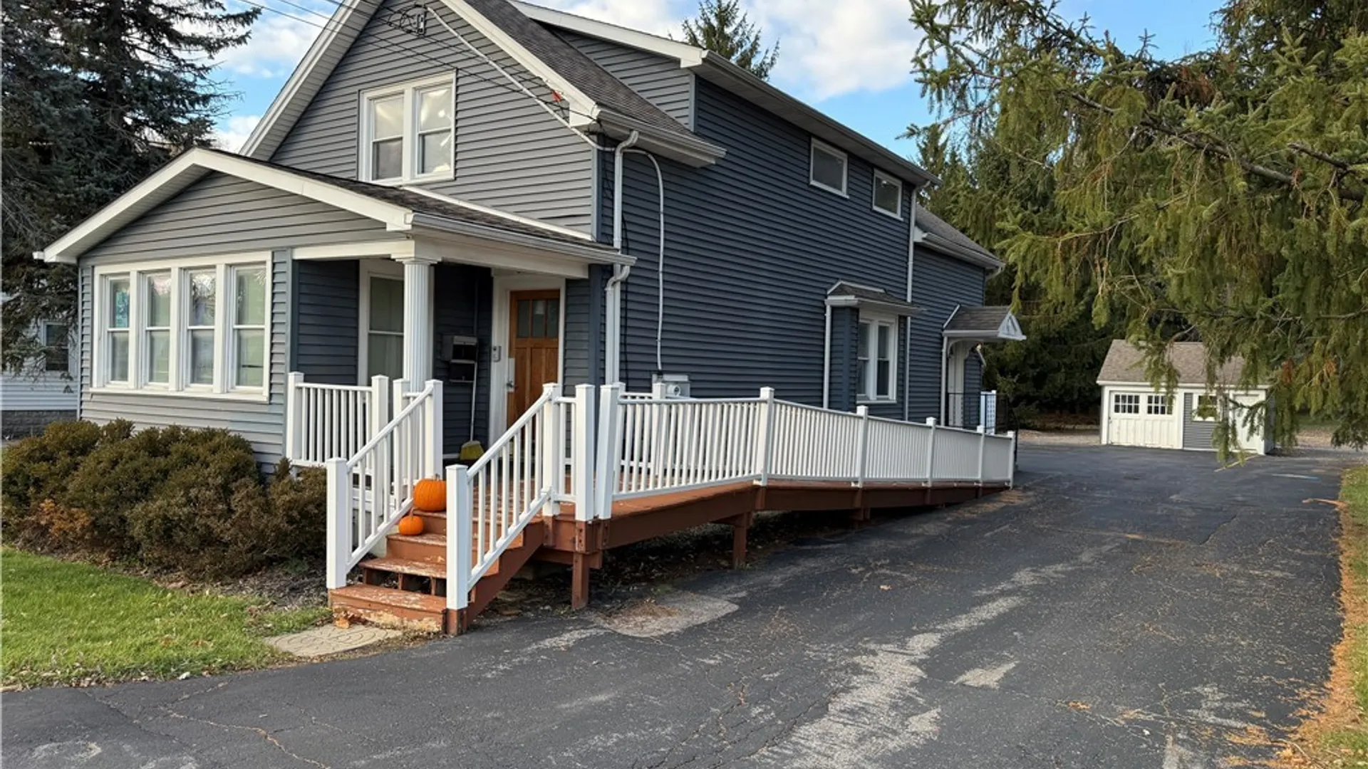 Property at 3686 Seneca Street, West Seneca, NY 14224 2