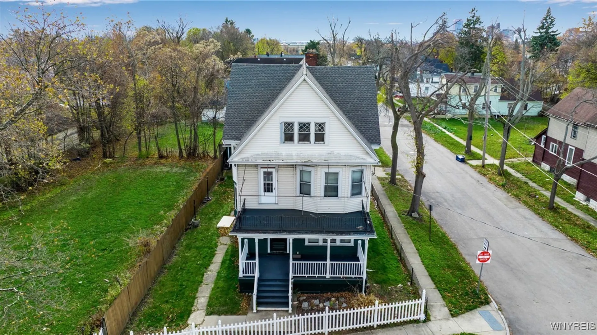 Property at 301 North Street, Buffalo, NY 14204 13